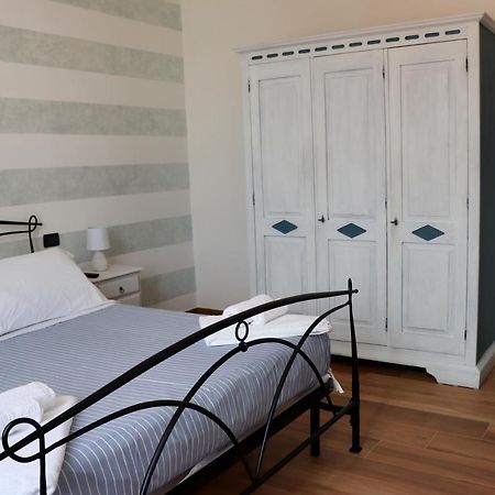 Casa Vacanze Beach House Vicino Alla Stazione 斯培西亚 外观 照片
