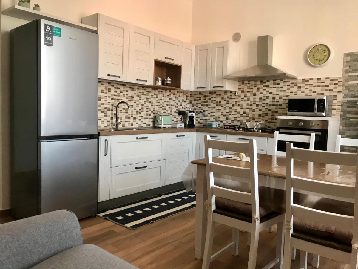 Casa Vacanze Beach House Vicino Alla Stazione 斯培西亚 外观 照片