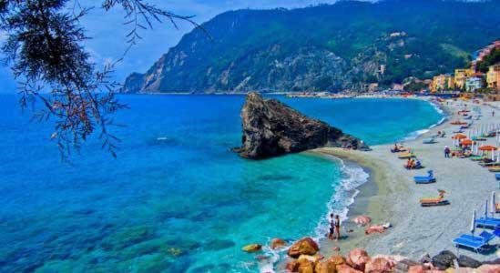 Casa Vacanze Beach House Vicino Alla Stazione 斯培西亚 外观 照片
